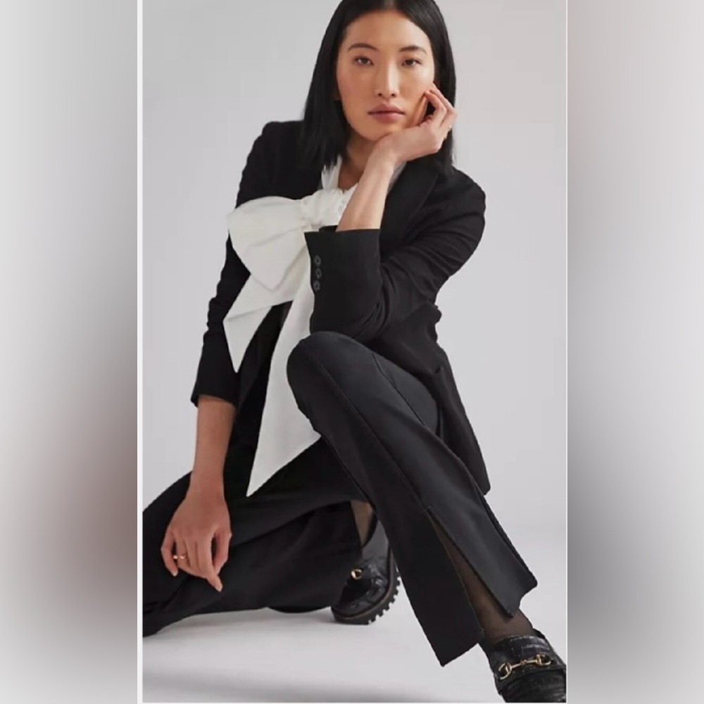 Anthropologie Maeve Size 8 Black
Slit Split Front Flared Ponte Pants